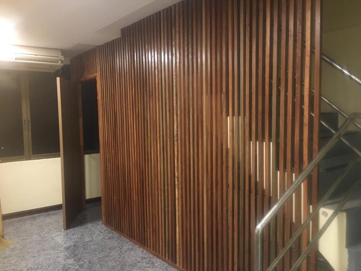 Hostel Gung Domitory Pattaya Exterior foto